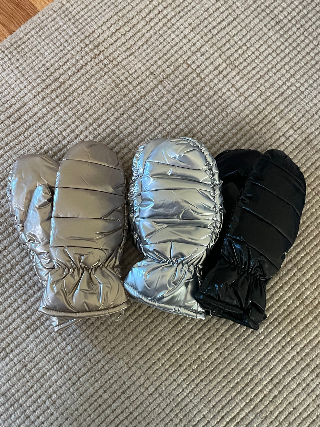 Shiny Gloves
